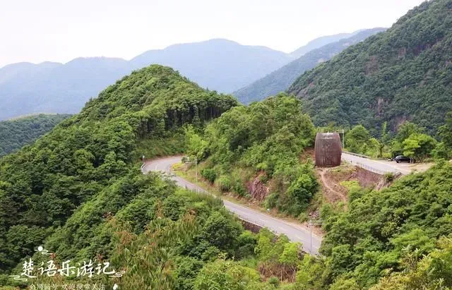 宁波中坡山森林公园旁的古村，居于半