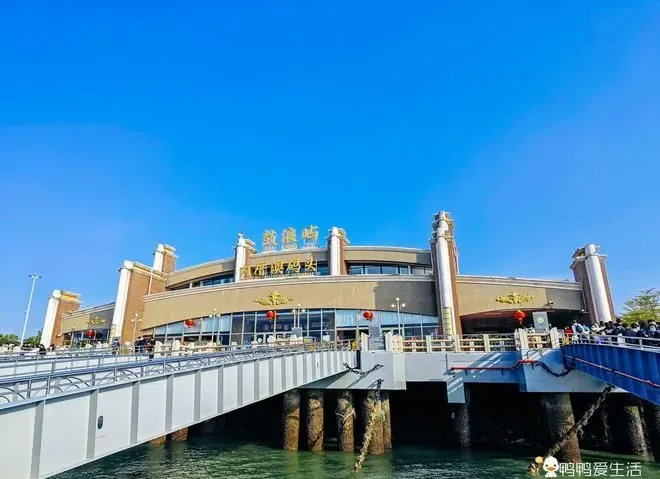 鼓浪屿小众路线：漫步两大游客码头间的海岸线，打卡故宫主题分馆