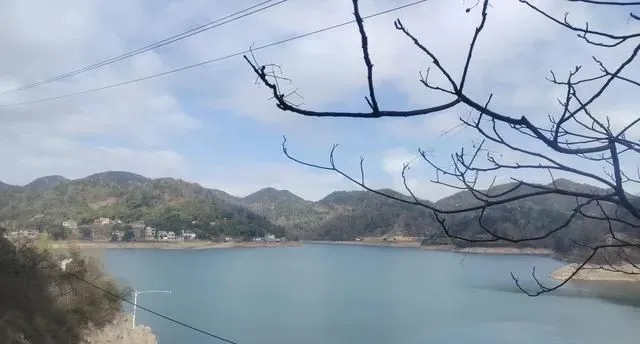 串起台州温岭庆恩王村与花芯水库的