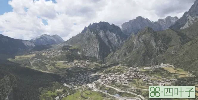 扎尕那旅游景点介绍(甘南扎尕那风光简介)