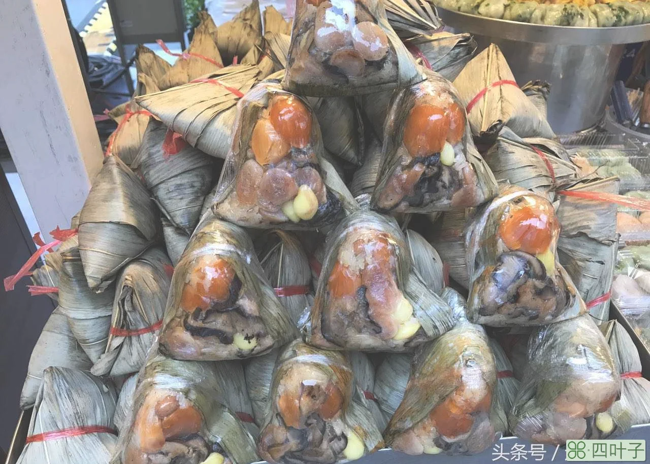 泰国芭提雅美食推荐(大肘子,烤鸡,八宝饭,素炒面,炭烤饼)插图(4)
