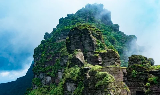 梵净山新老金顶的区别