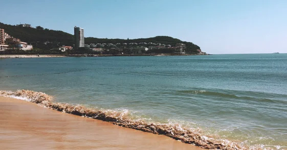 阳江海陵岛不收费的海滩