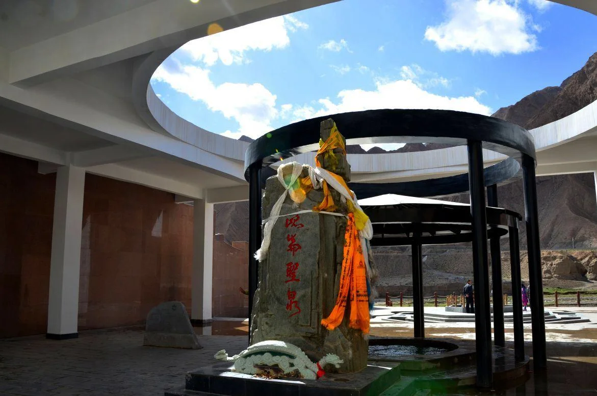 昆仑山旅游景点