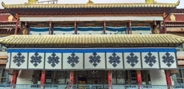 甘孜县有几个寺庙