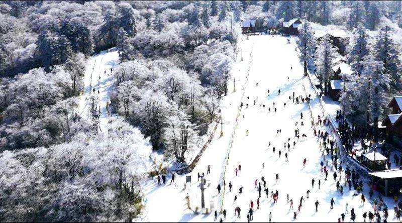 峨眉山滑雪场开放时间