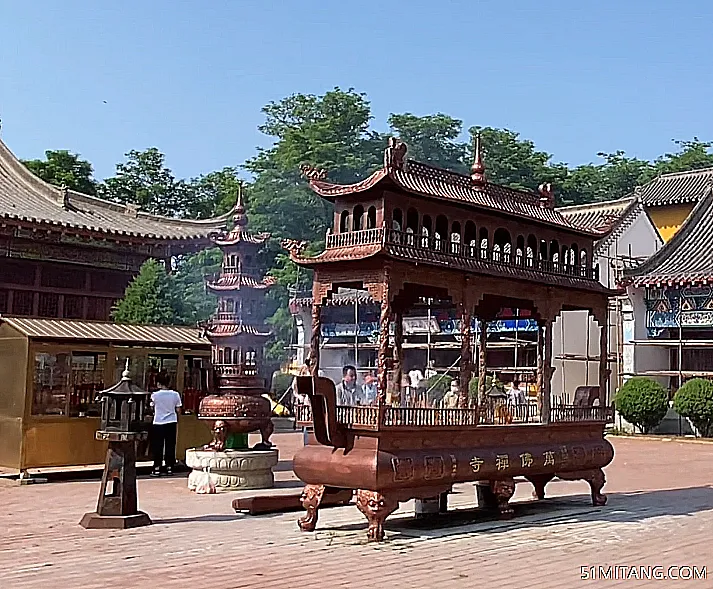 葫芦岛景点:绥中万佛禅寺