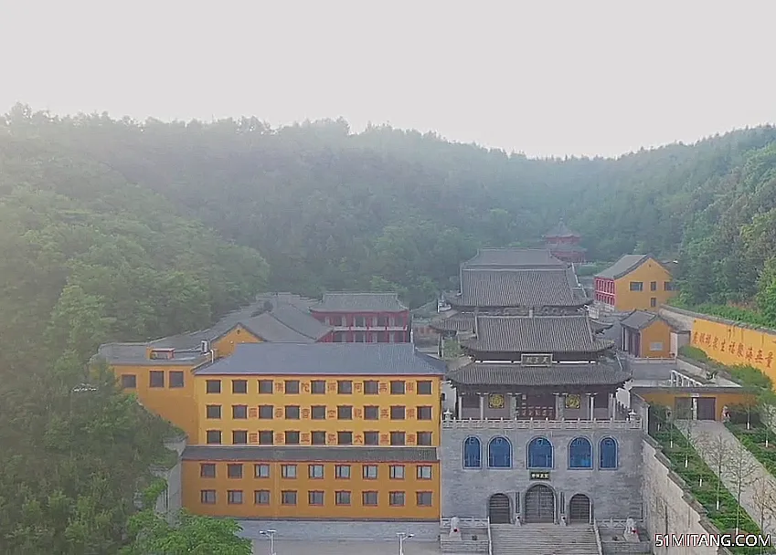 鞍山景点:双泉寺