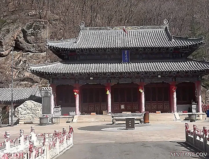 丹东景点:凤凰山药王庙