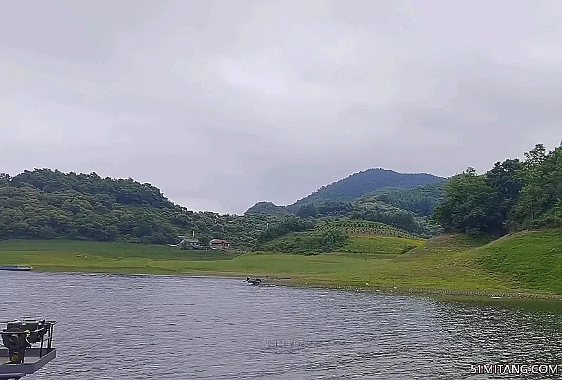 丹东景点:绿江河畔农家院