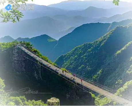 新化三联峒冰泉景区