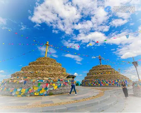 乌和尔沁敖包旅游区