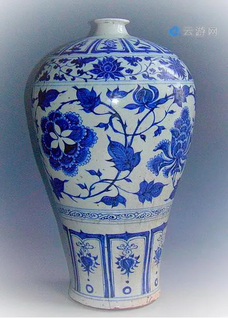 元青花缠枝牡丹纹梅瓶·景德镇中国陶瓷博物馆