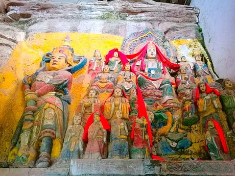 潼南马龙山卧佛景区
