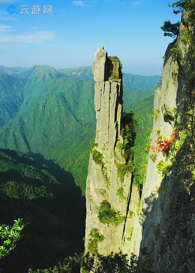 羊狮慕石笋峰