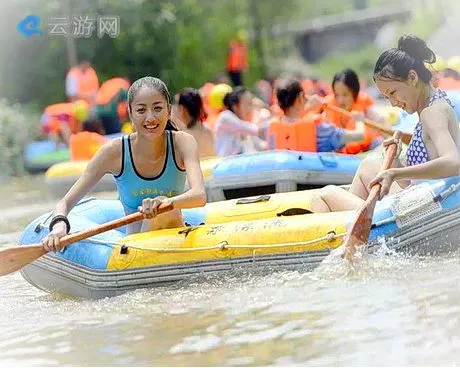 涟源飞水漂流景区