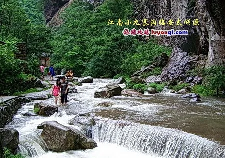 江南小九寨沟临安太湖源景区