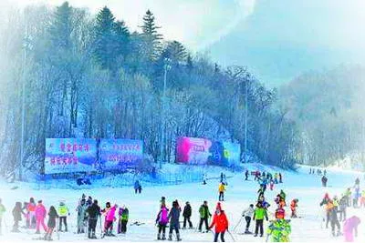 唐山研山滑雪场