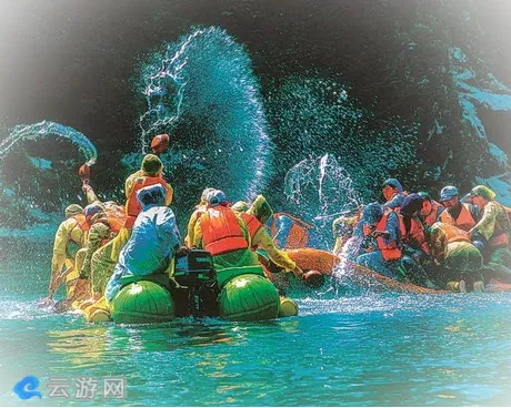 张家界茅岩河漂流