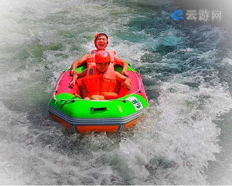 诸暨五洩丛林探险漂流景区
