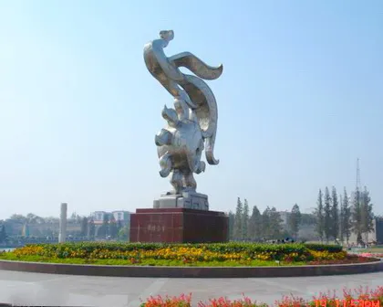 荆州凤凰广场