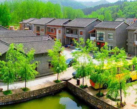 襄阳谷城堰河村