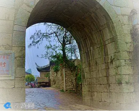 花溪镇山村