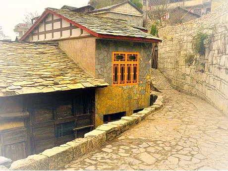 贵阳花溪石板镇镇山村