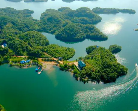 长阳清江石柱观景区