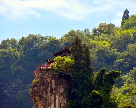 长阳清江石柱观景区