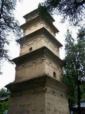 西安兴教寺玄奘大师灵塔
