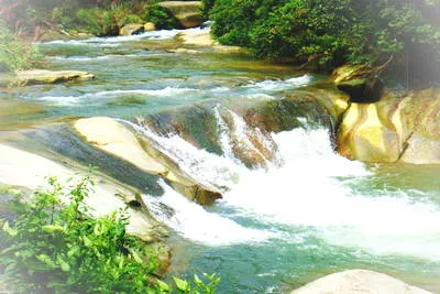 东江湖龙景峡谷