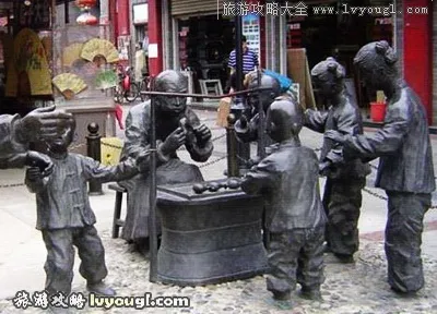 天津鼓楼商业街街景